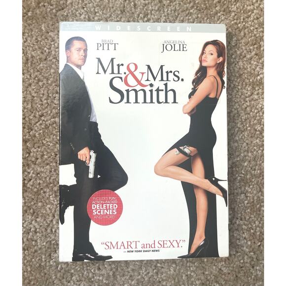 Save! 3/15, 10/25 Mr. & Mrs. Smith DVD Movie - Picture 2 of 5